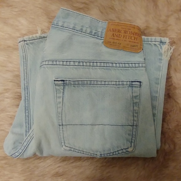 Abercrombie & Fitch Other - Abercrombie Flare Jeans 32x32